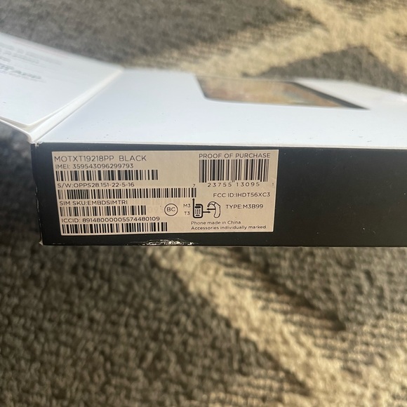 Verzion Moto E5 go - Picture 3 of 4